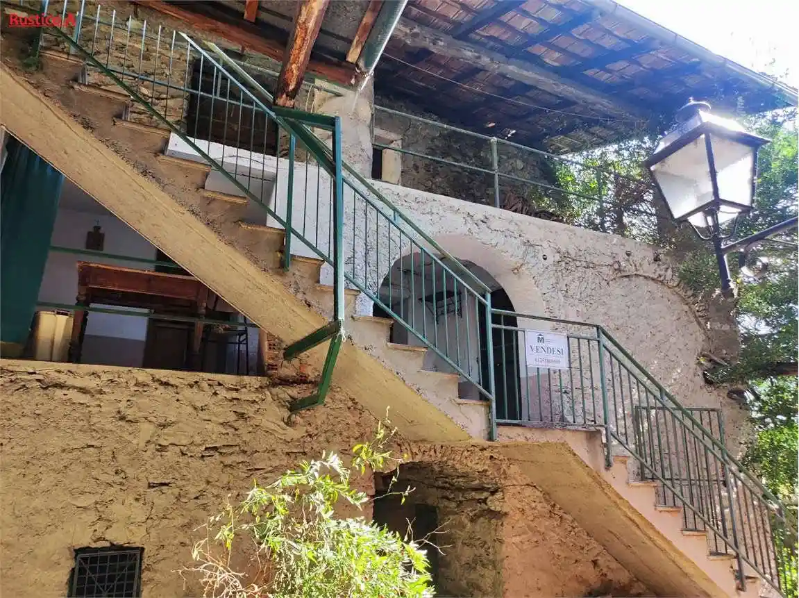 Rustico - Casale in vendita a Quincinetto