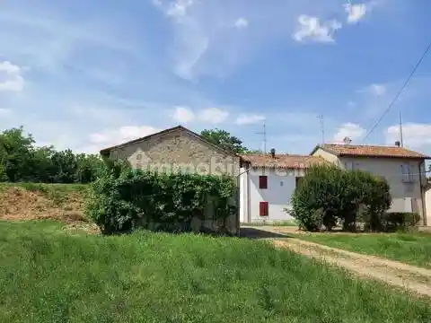 Villa in vendita a San Secondo Parmense
