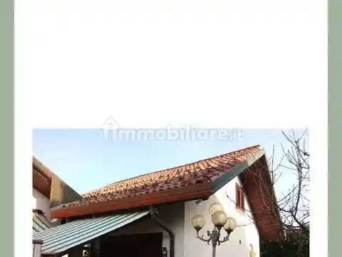 Appartamento in vendita a Usmate Velate