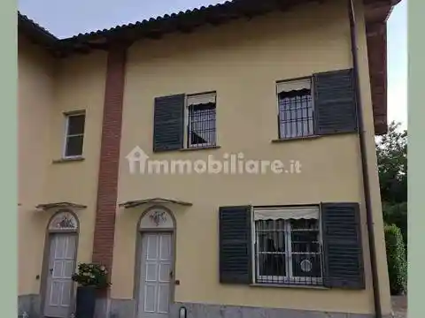 Villa in vendita a Villasanta