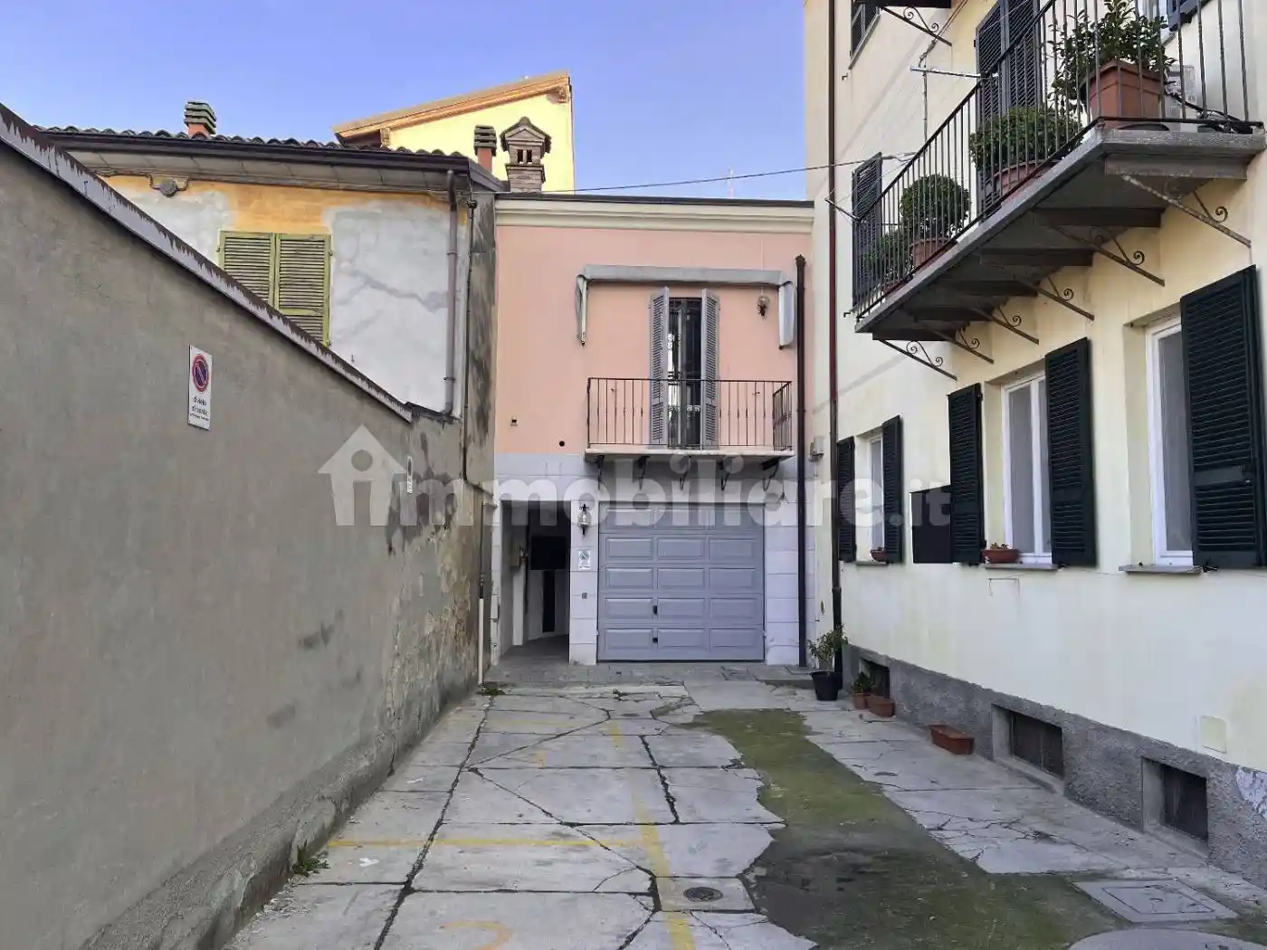 Palazzo - Edificio in vendita a Castel San Giovanni