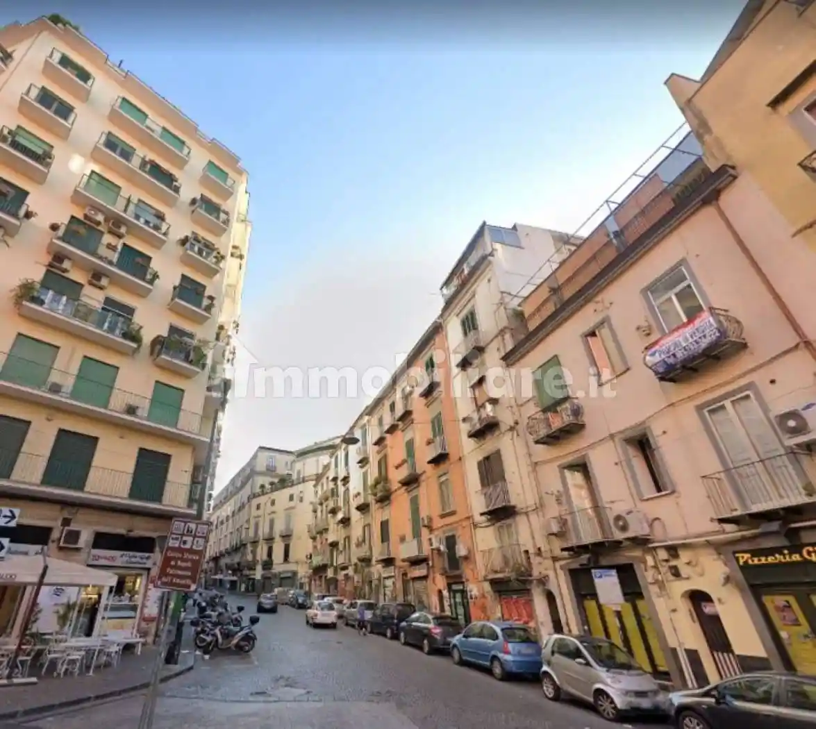 Appartamento in affitto a Napoli