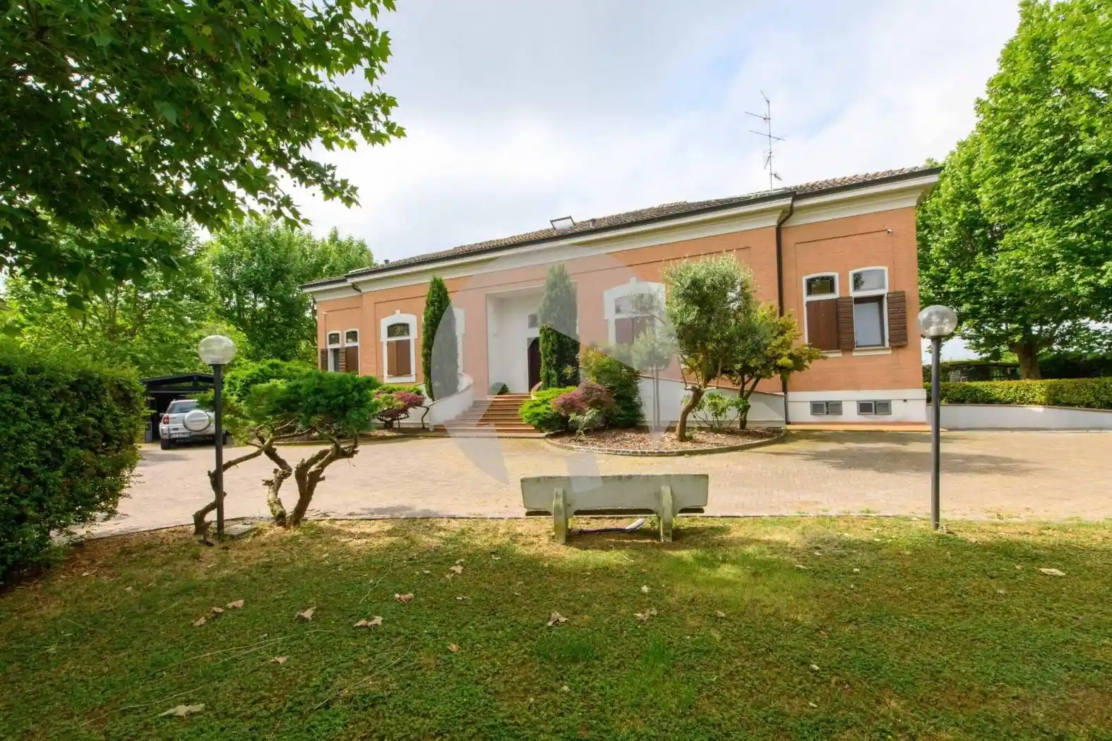 Villa in vendita a Correggio