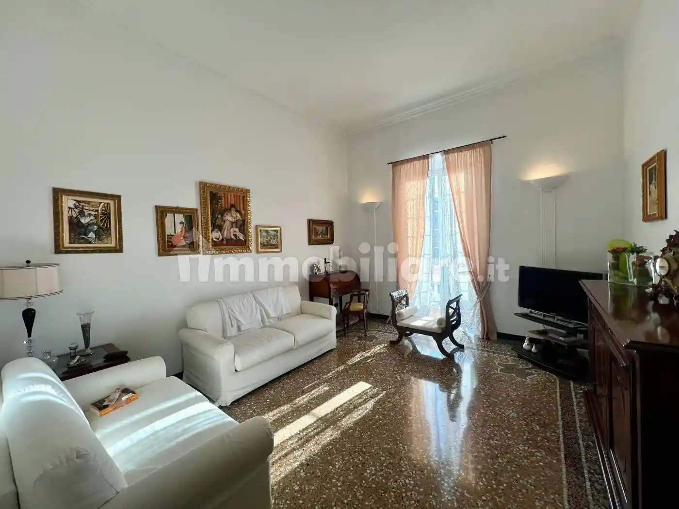 Appartamento in vendita a Genova