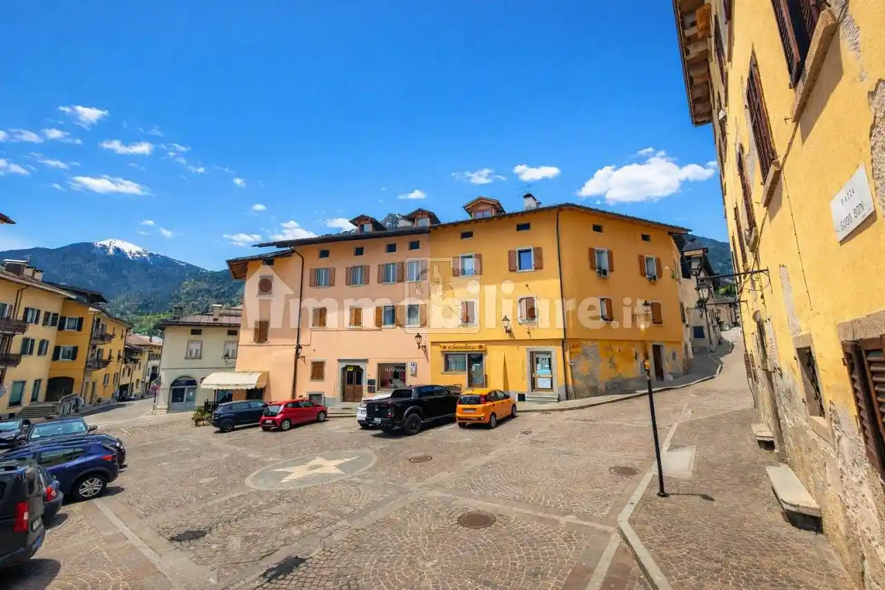 Appartamento in vendita a Tione di Trento