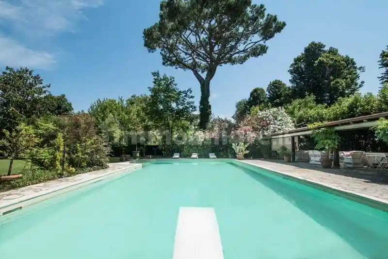 Villa in affitto a Pietrasanta