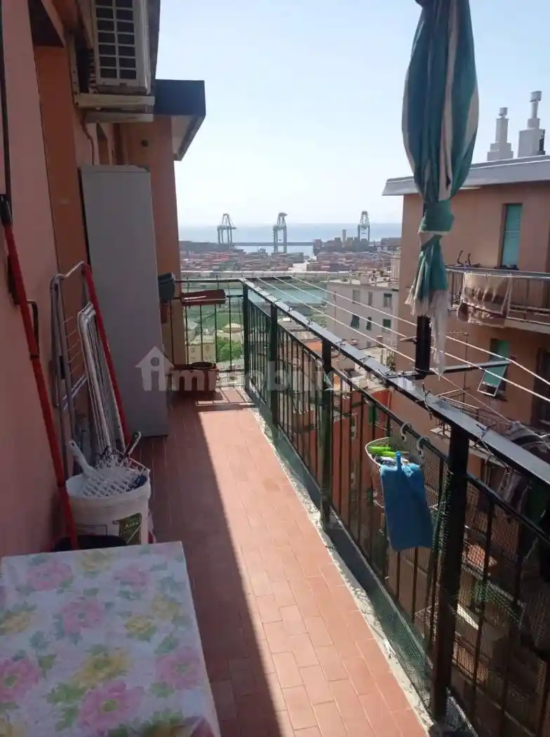 Appartamento in vendita a Genova