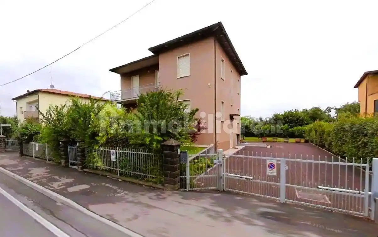 Villa in vendita a Parma