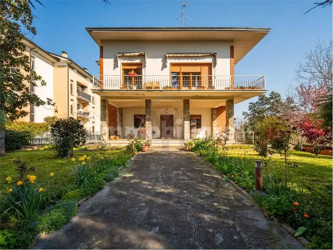 Casa indipendente in vendita a Cavriago