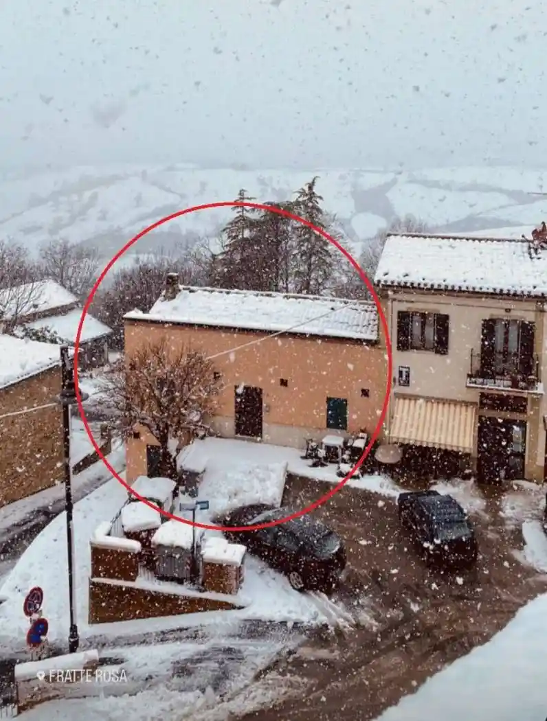 Casa indipendente in vendita a Fratte Rosa