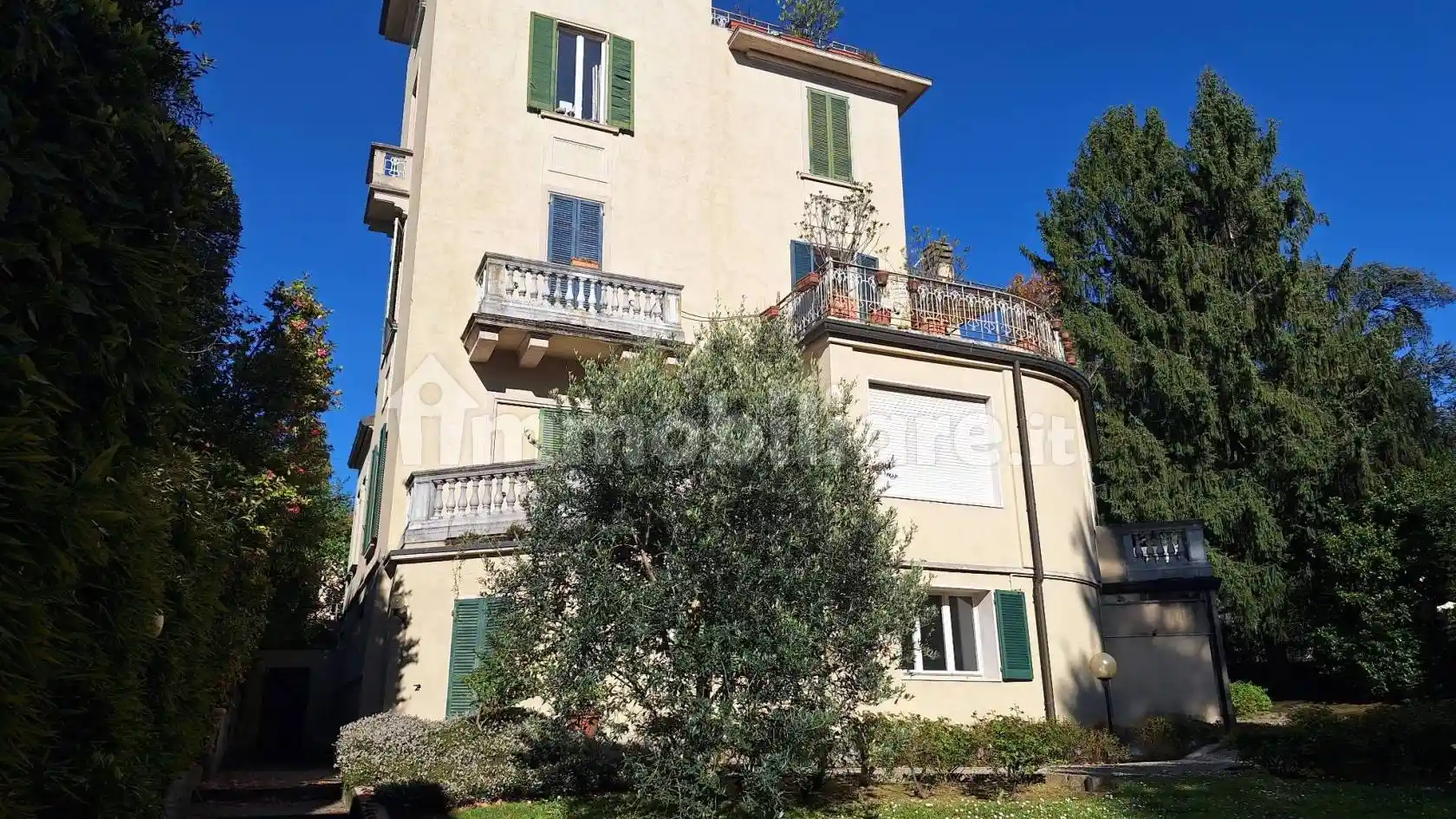 Appartamento in vendita a Varese