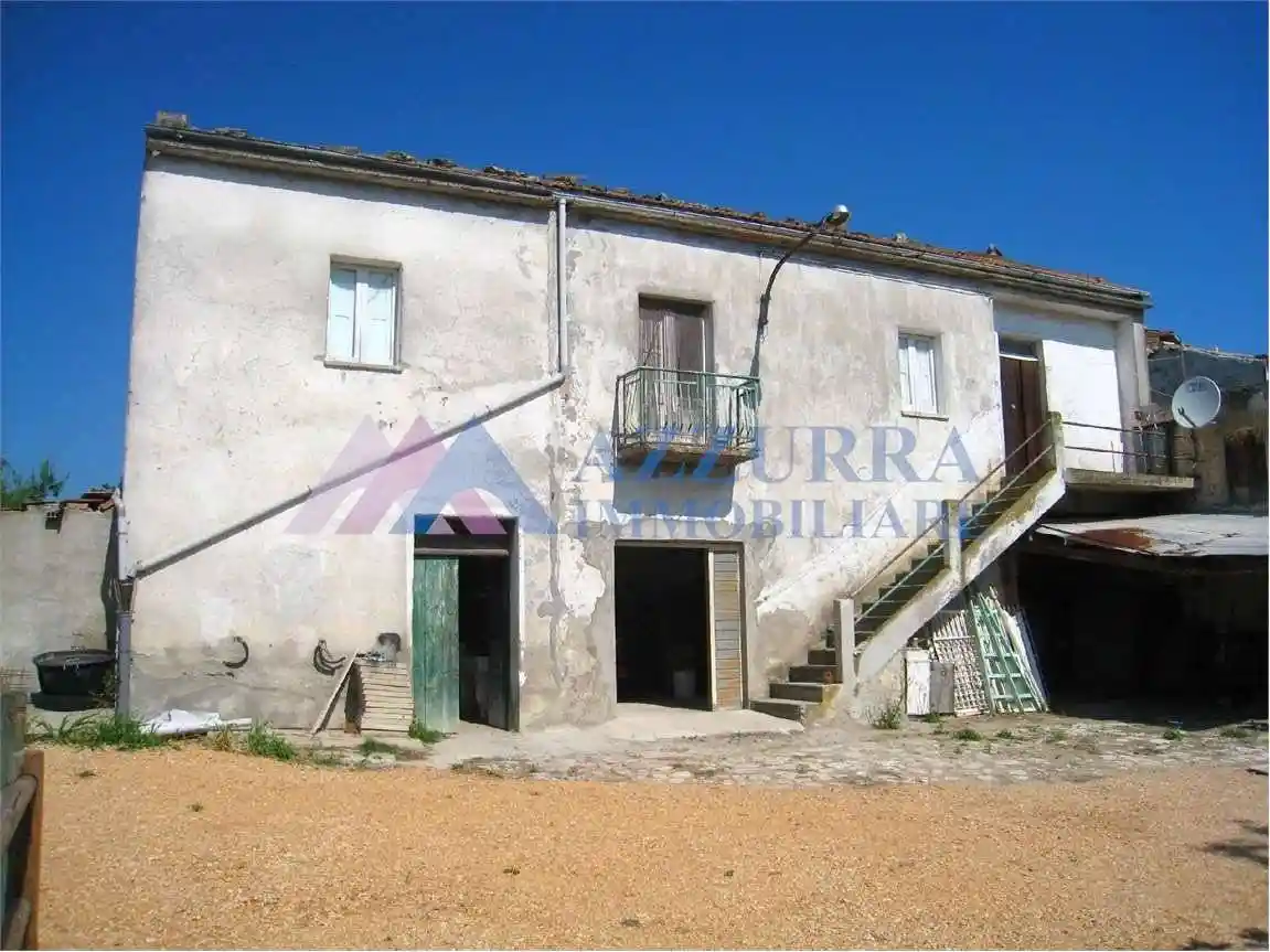 Casa indipendente in vendita a Fresagrandinaria