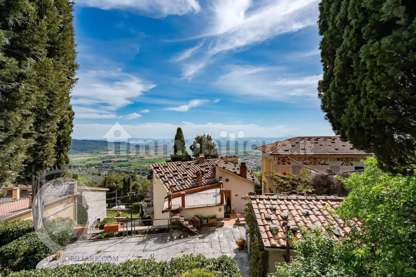 Villa in vendita a Cortona