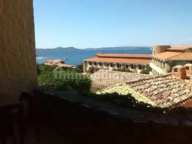 Appartamento in vendita a Arzachena