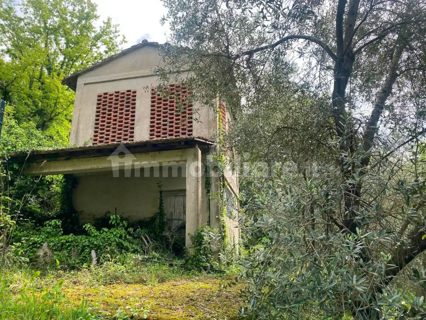 Rustico - Casale in vendita a Follo