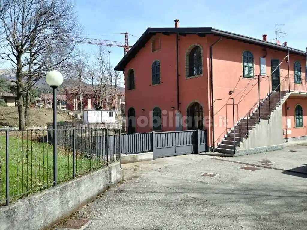 Appartamento in affitto a Albavilla