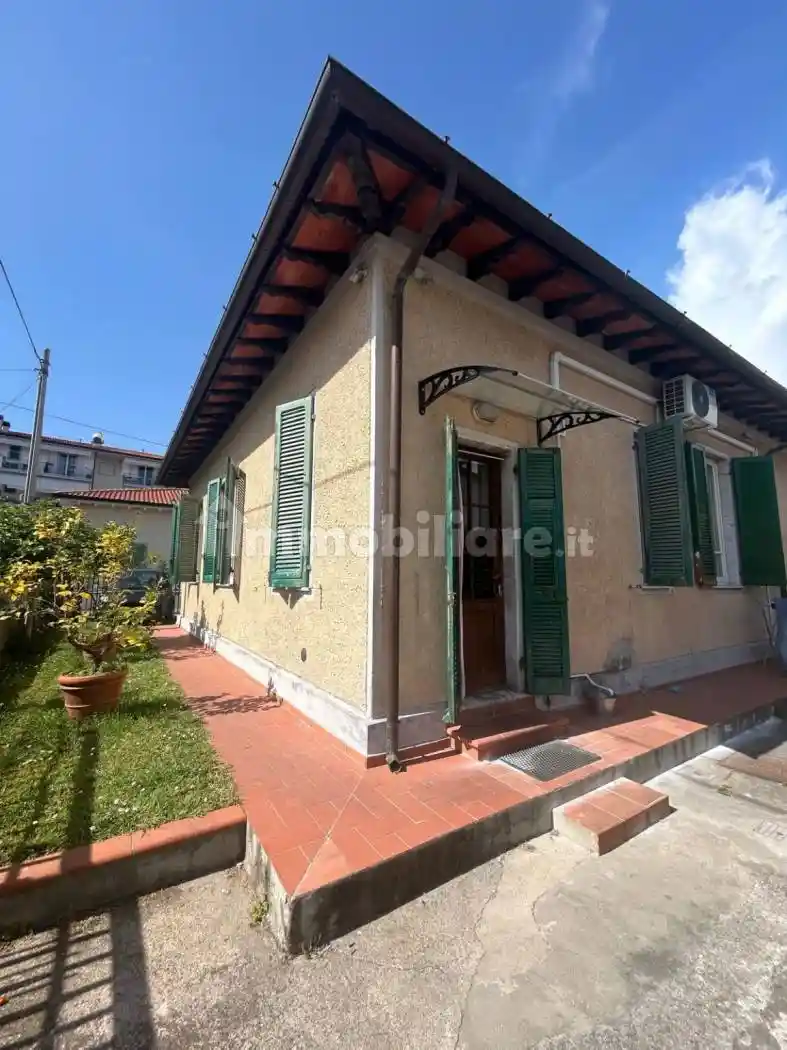Villa in vendita a Pietrasanta