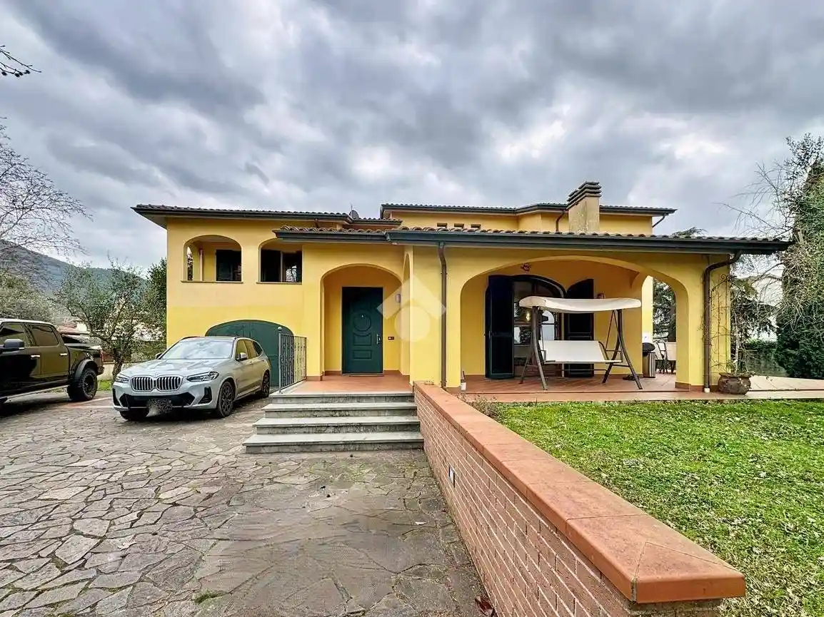 Casa indipendente in vendita a San Giuliano Terme