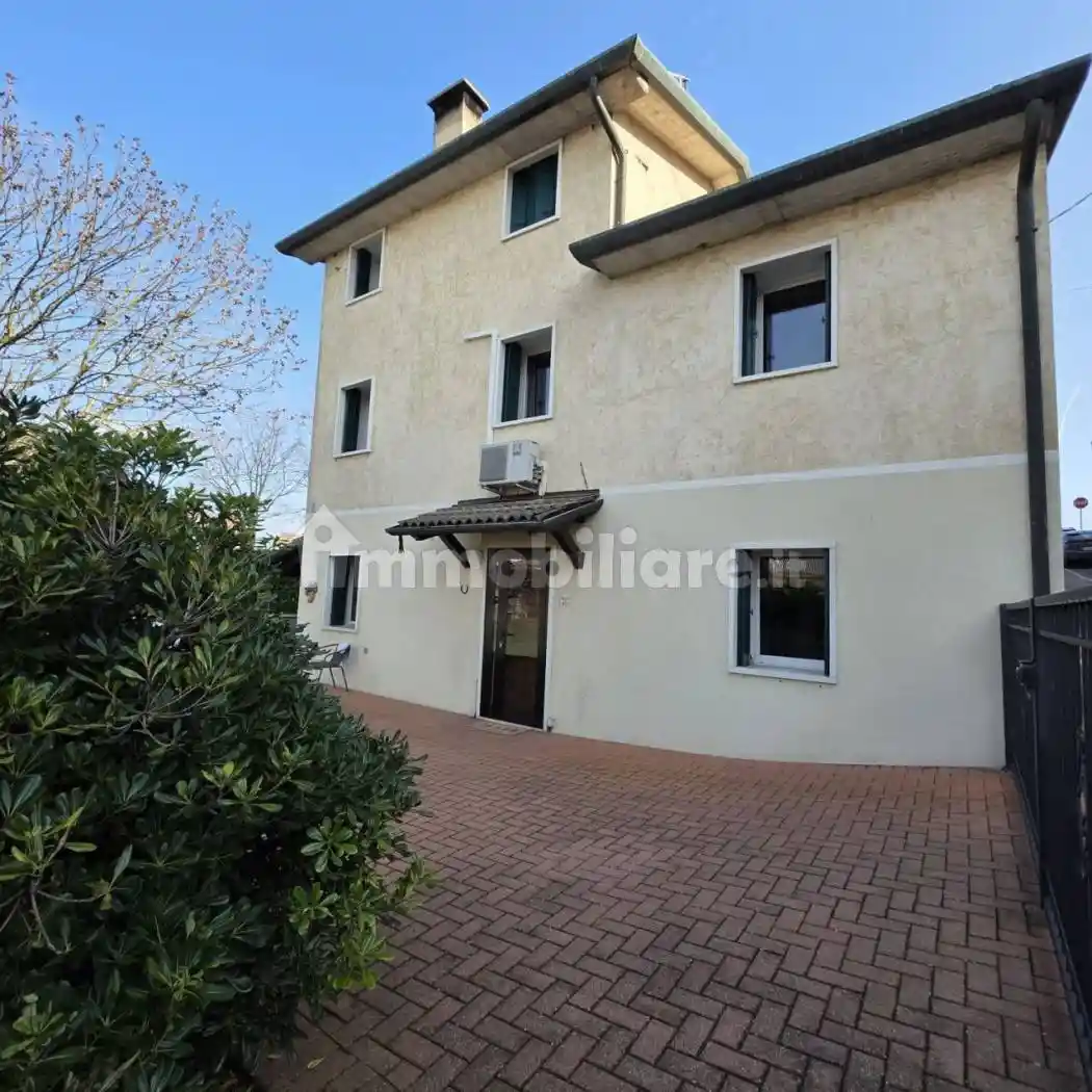 Casa indipendente in vendita a Sarego