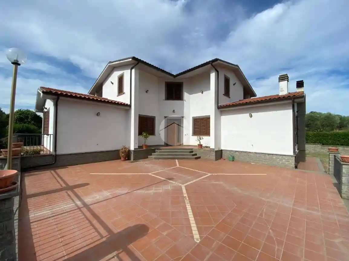 Villa in vendita a Viterbo