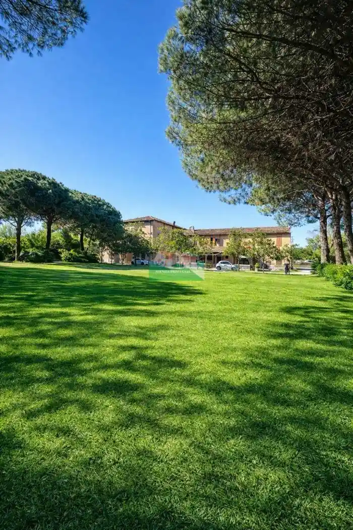 Palazzo - Edificio in vendita a Ravenna