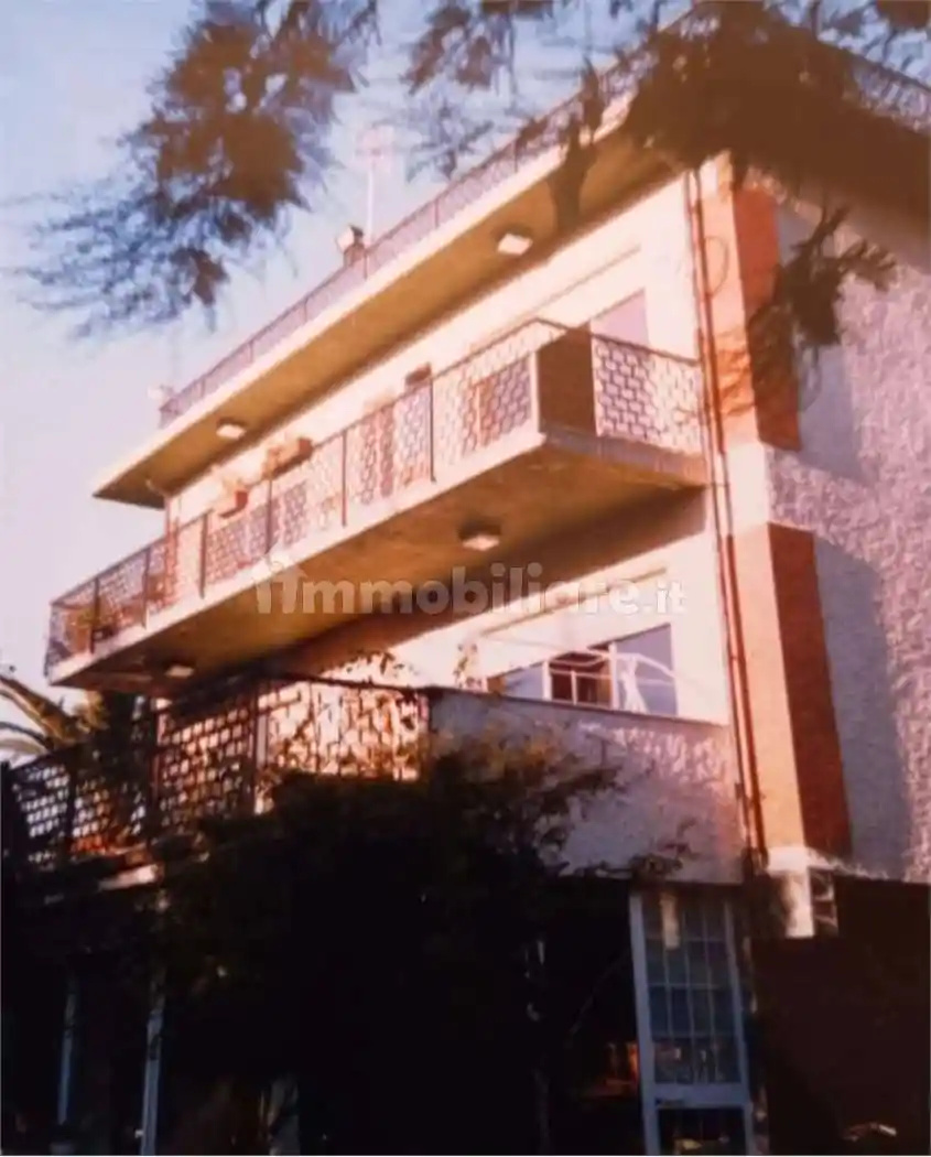 Villa in vendita a Loano