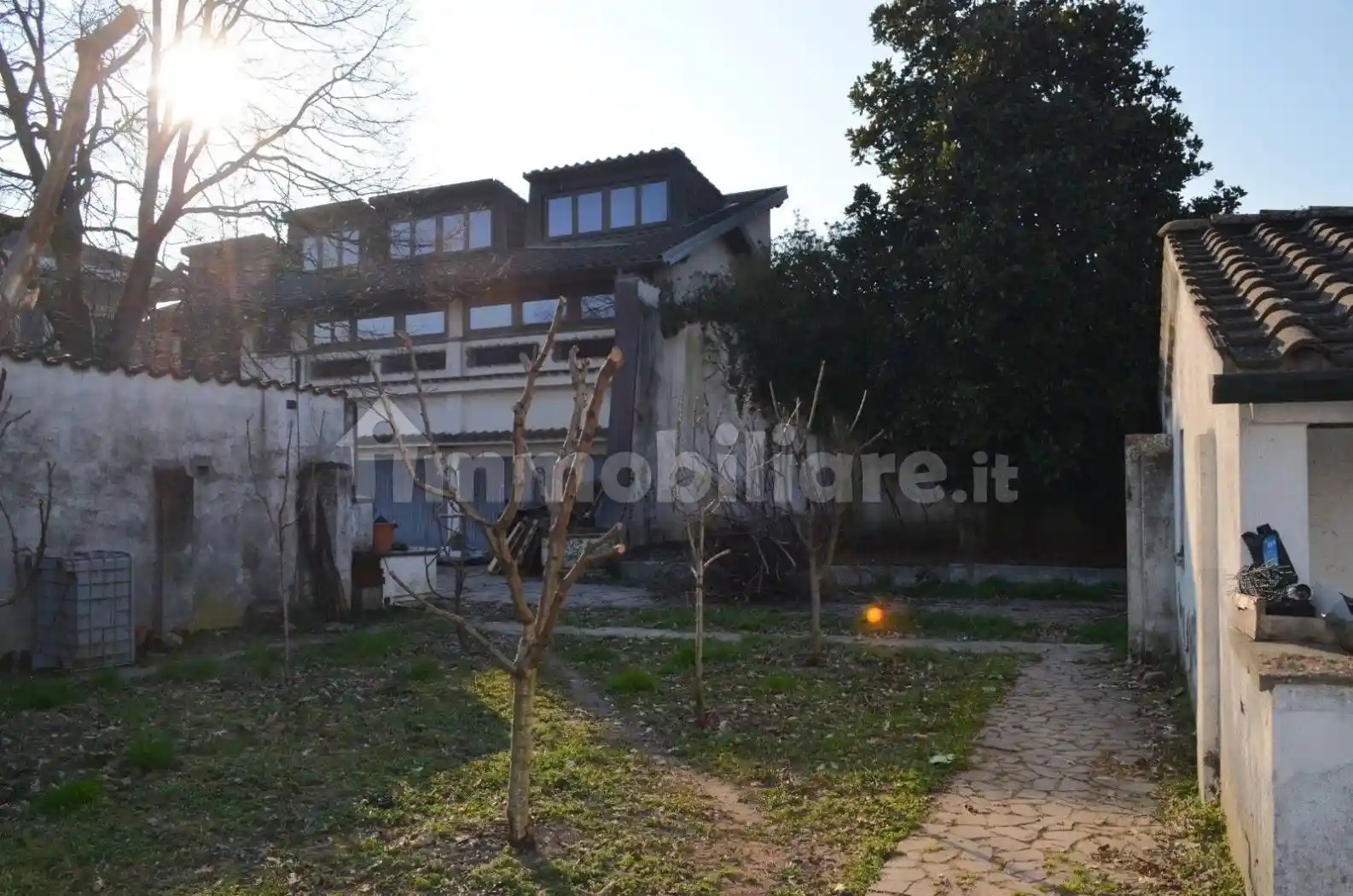 Villa in vendita a Castelnuovo Bocca d'Adda