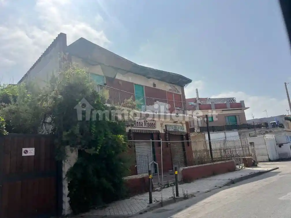 Appartamento in vendita a Pozzuoli