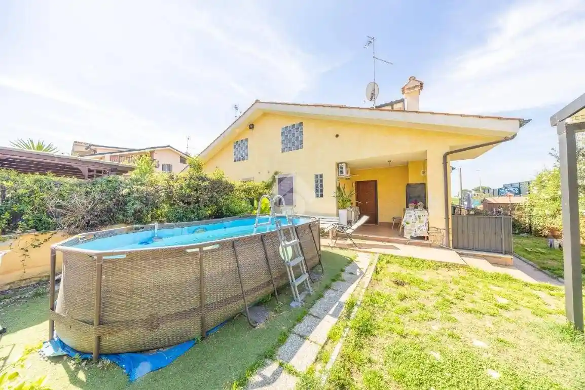 Villa in vendita a Guidonia Montecelio