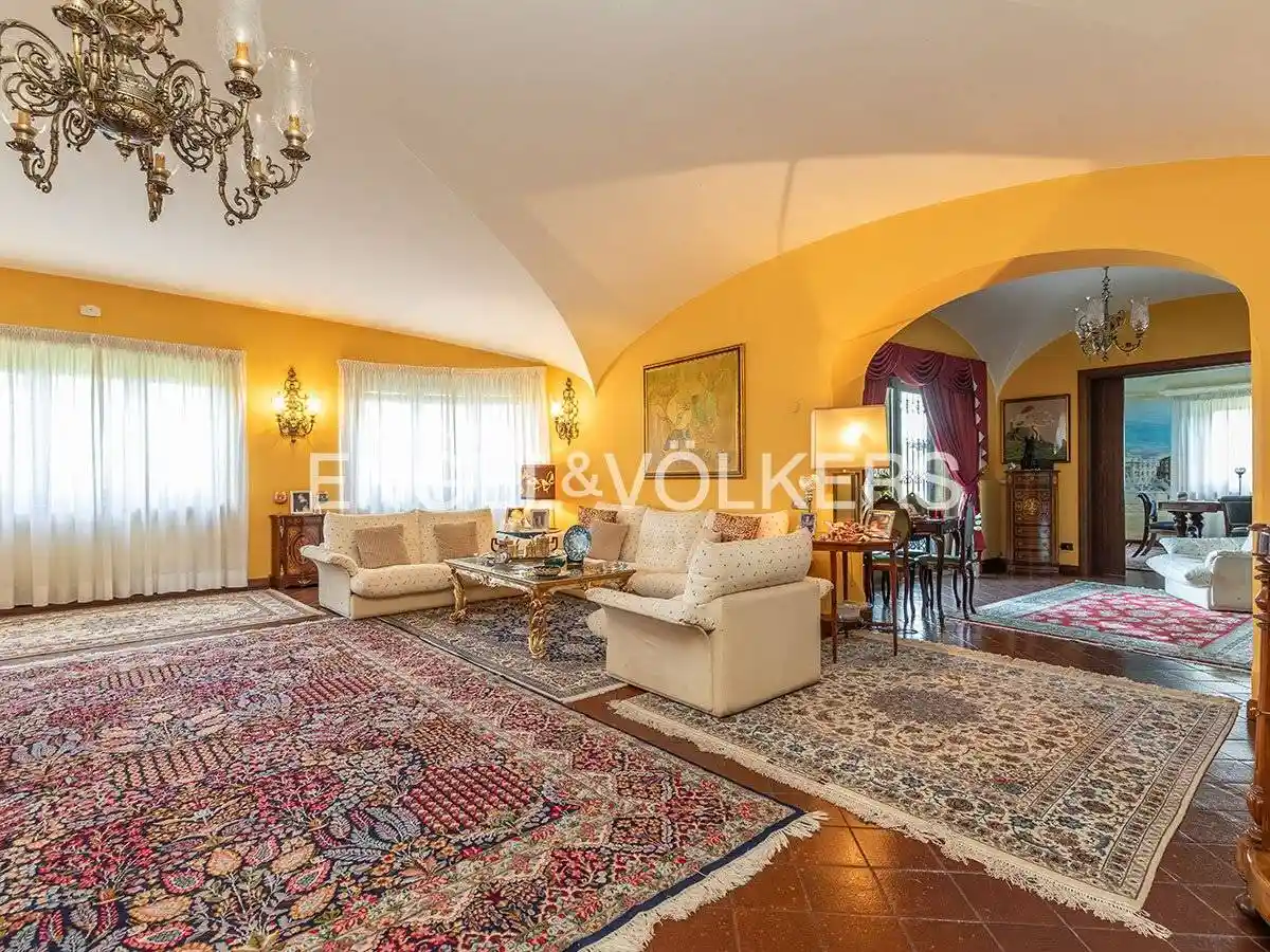 Villa in vendita a Frascati