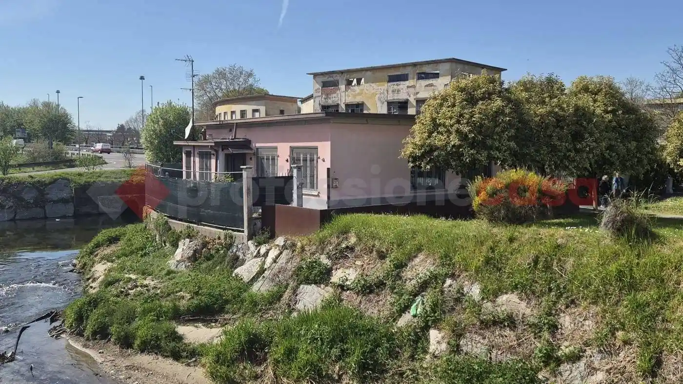 Villa in vendita a Legnano