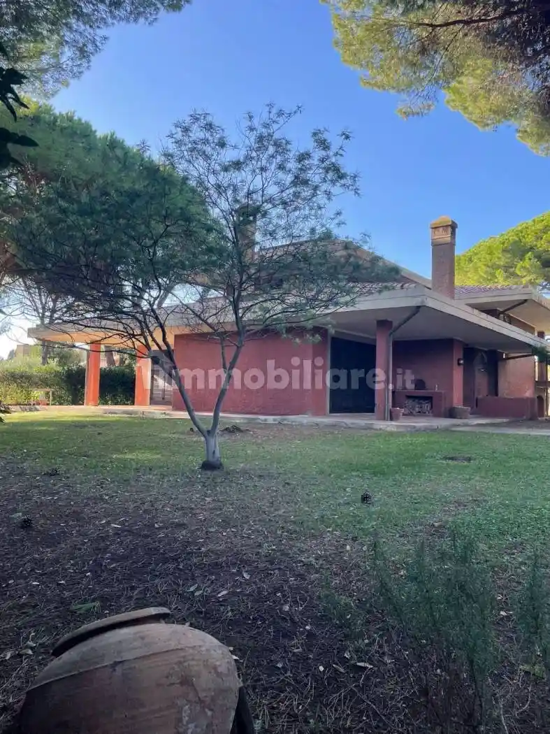 Villa in vendita a Tarquinia