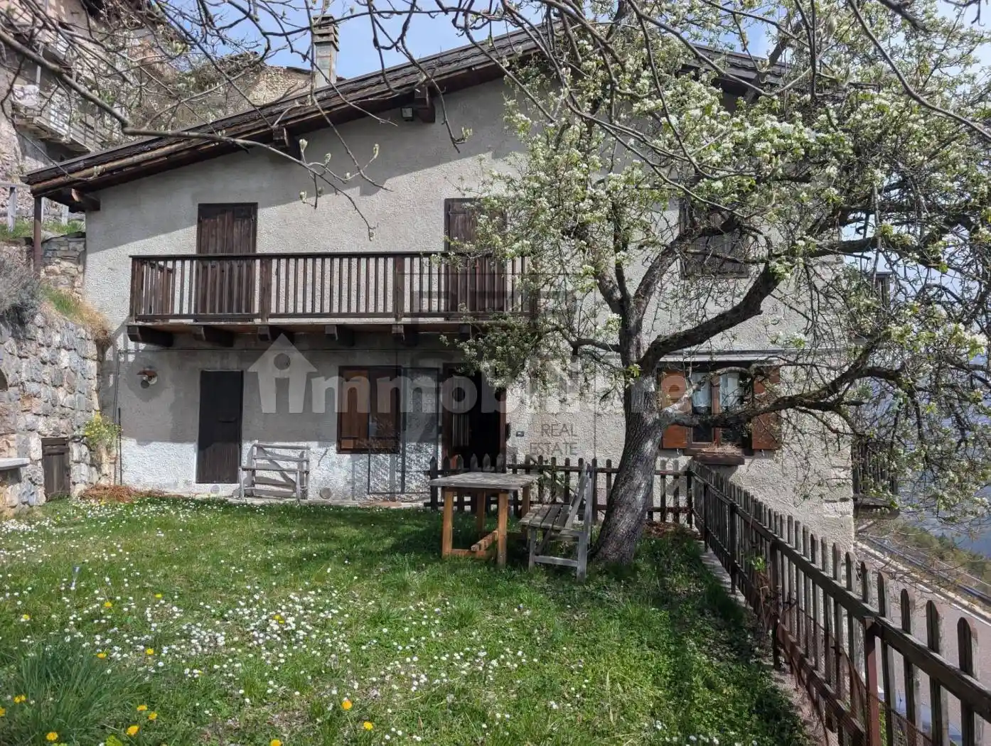 Appartamento in vendita a Terragnolo