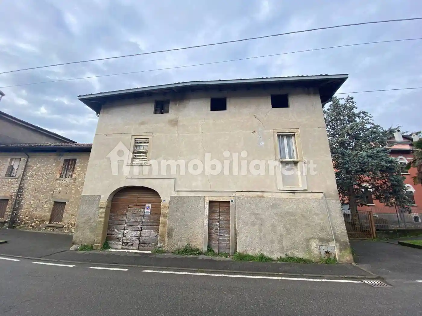 Casa indipendente in vendita a Carobbio degli Angeli