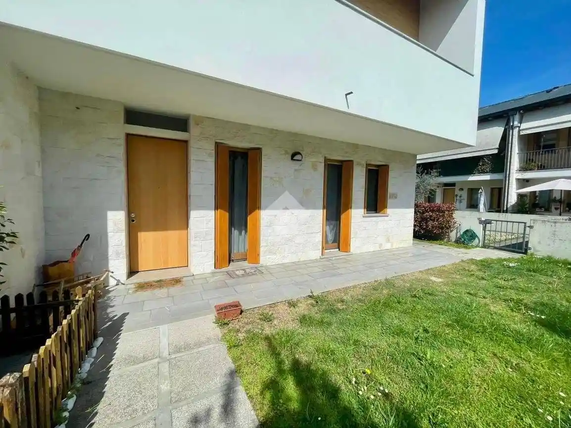 Appartamento in vendita a Giavera del Montello