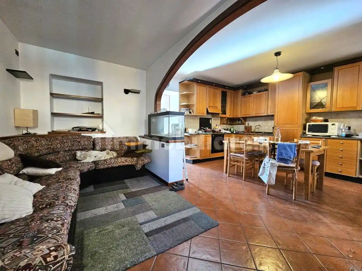 Casa indipendente in vendita a Vertova