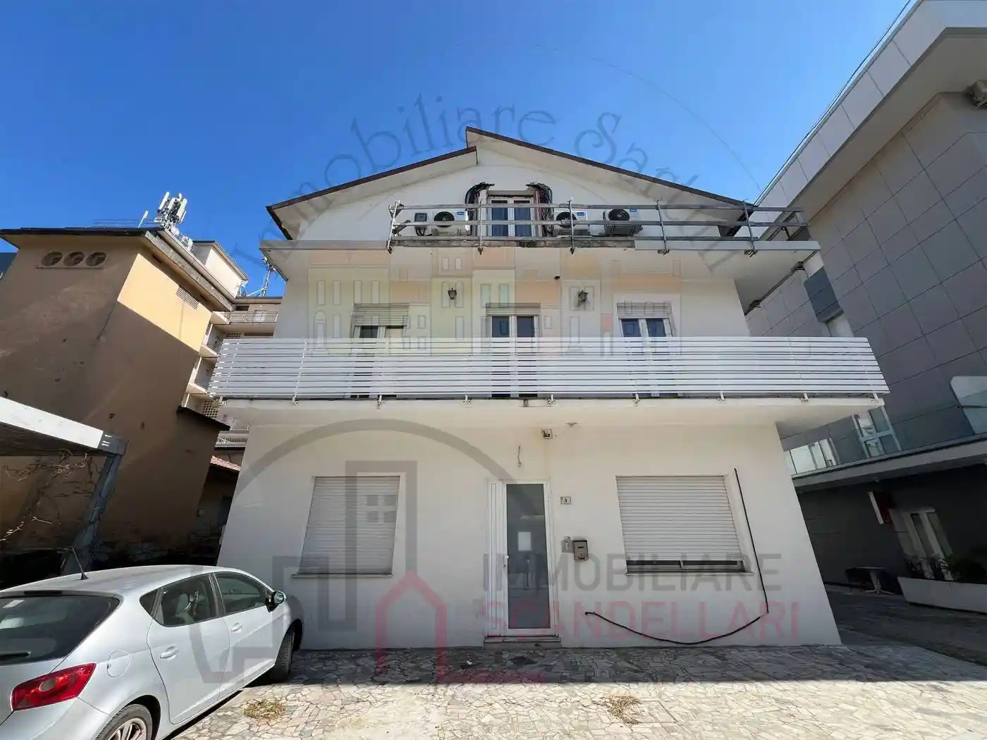 Palazzo - Edificio in vendita a Bellaria-Igea Marina