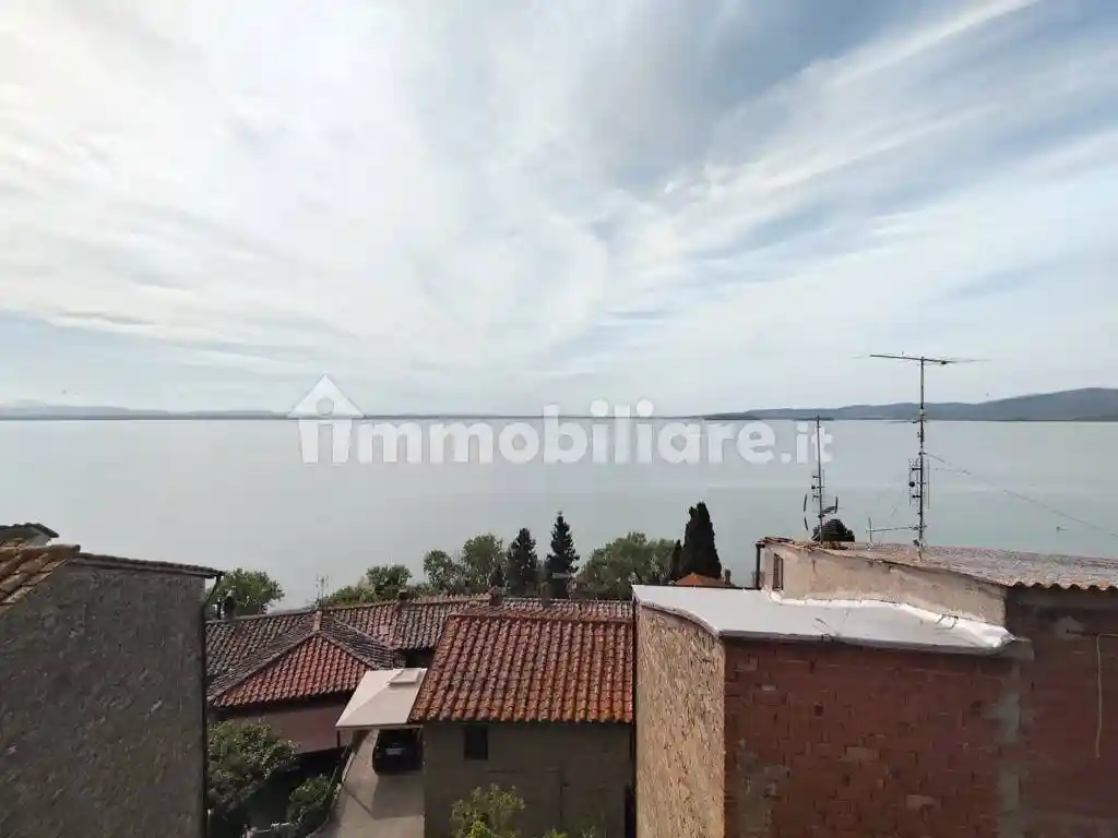 Casa indipendente in vendita a Magione
