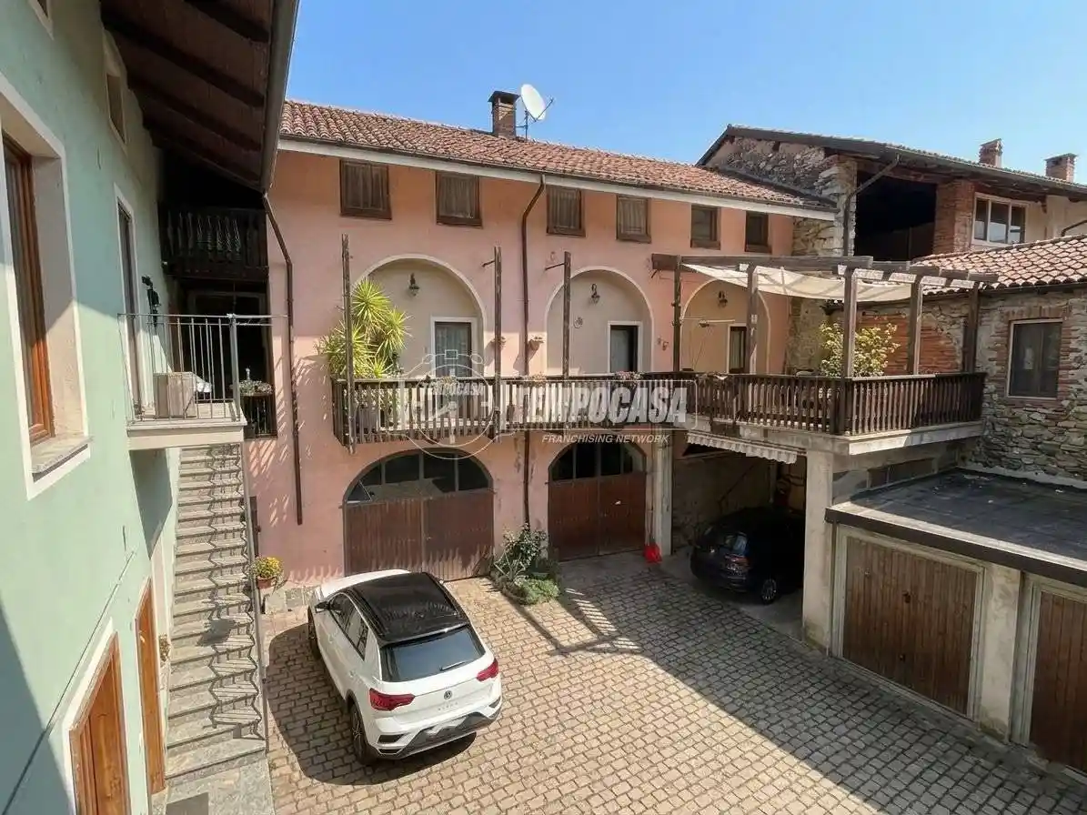 Casa indipendente in vendita a Porte