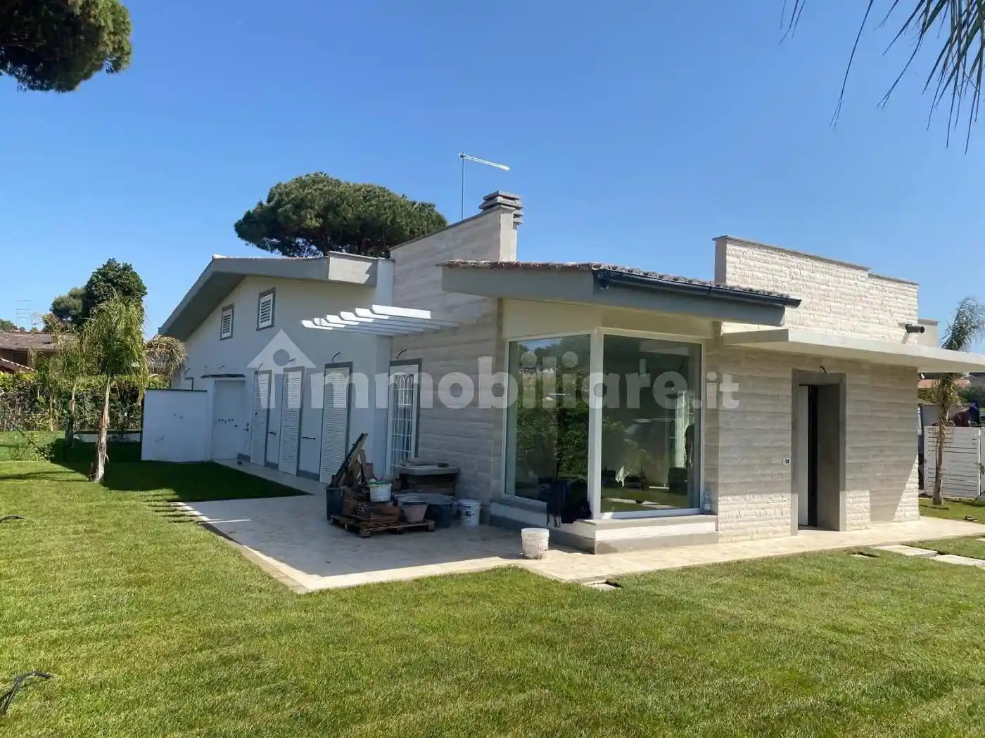 Villa in vendita a Ladispoli
