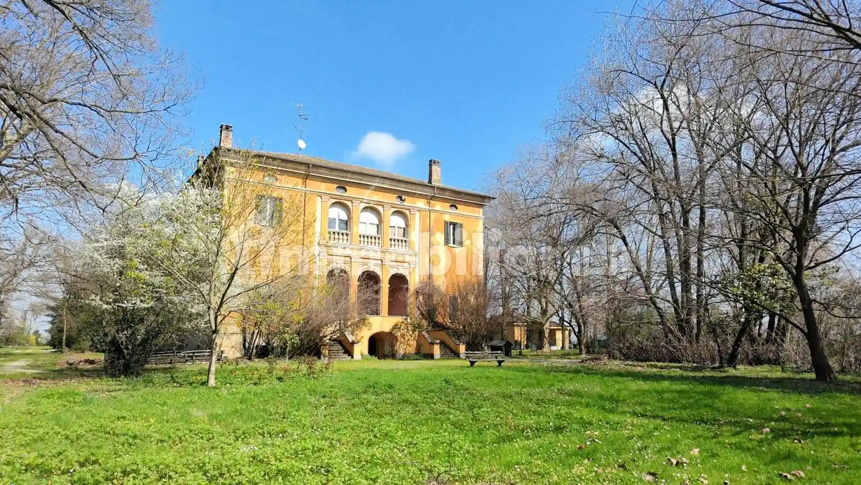 Villa in vendita a Parma