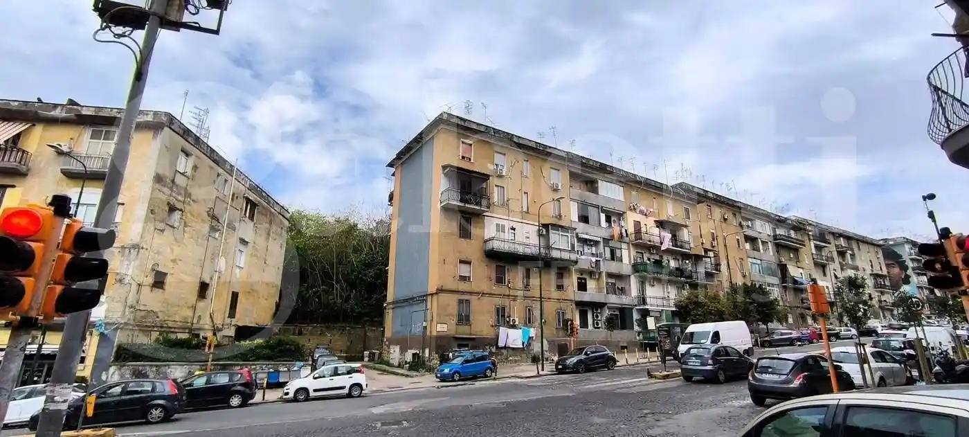 Appartamento in vendita a Napoli
