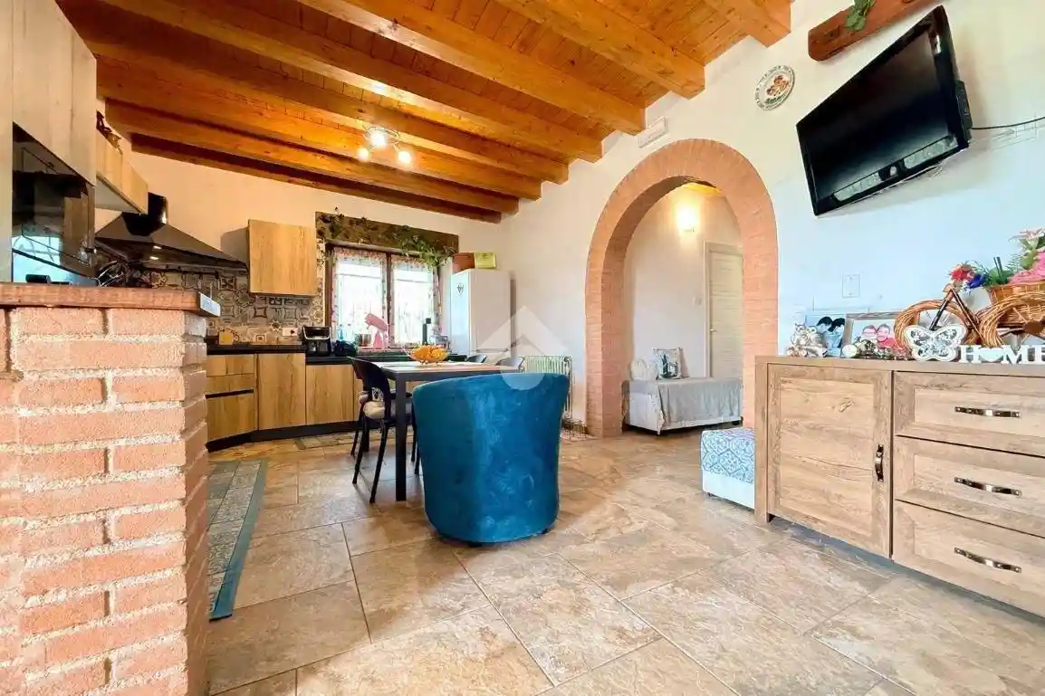 Casa indipendente in vendita a Sorgà