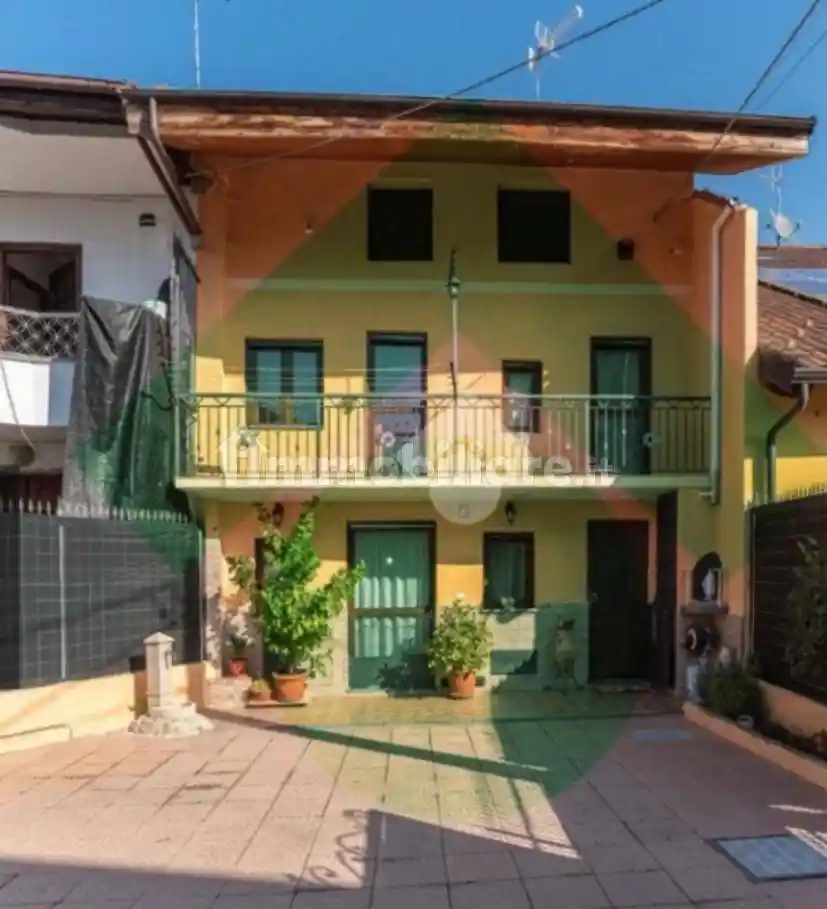 Casa indipendente in vendita a San Carlo Canavese