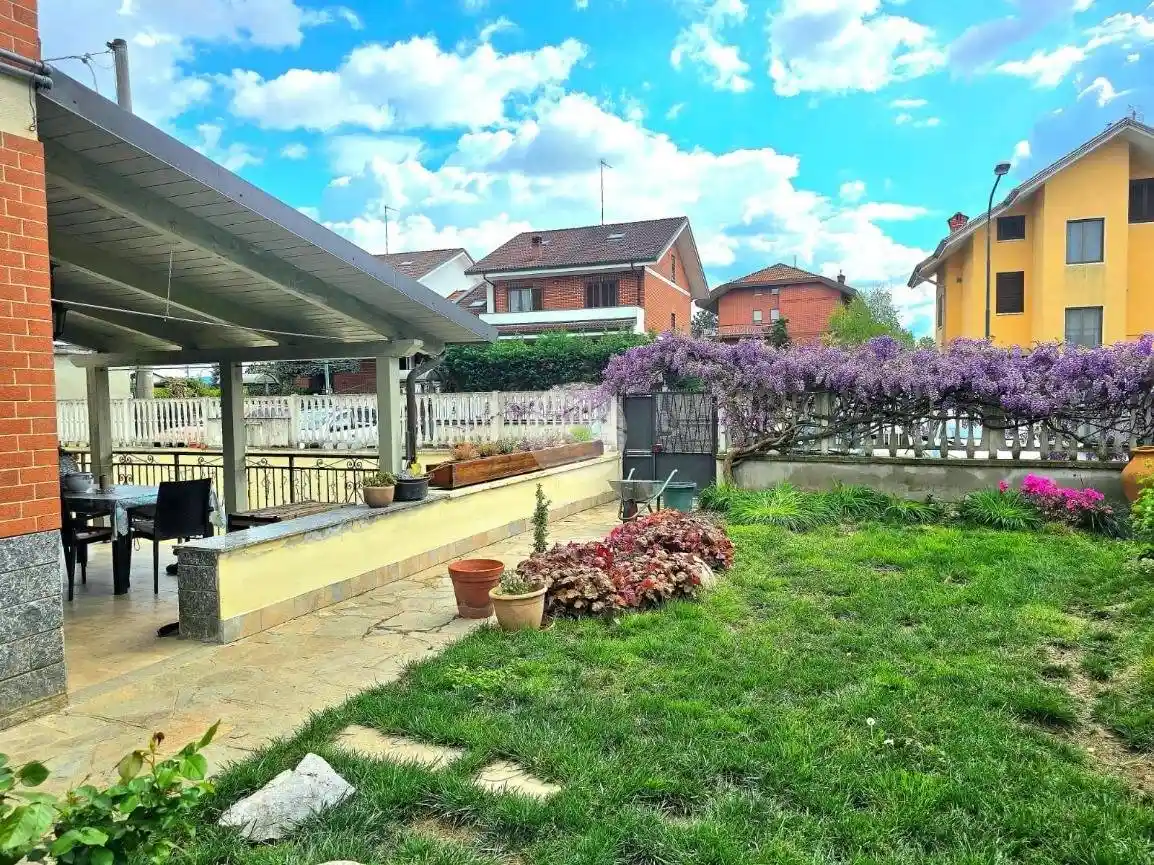 Villa in vendita a San Benigno Canavese