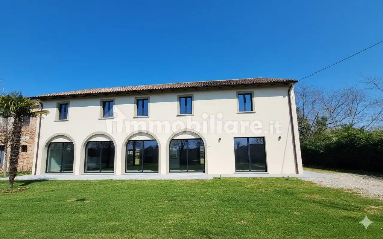 Rustico - Casale in vendita a Scorzè