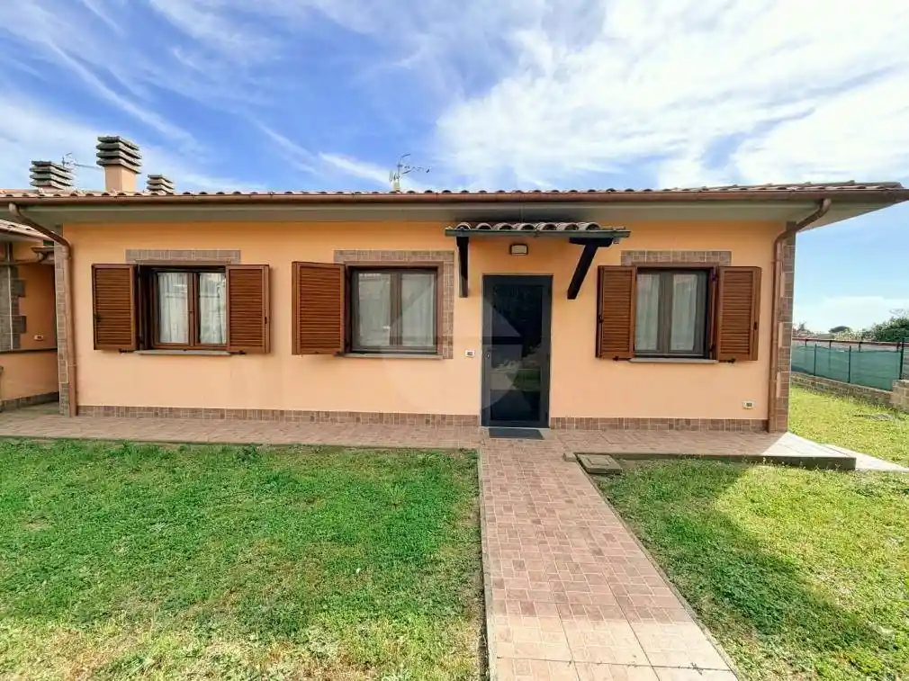 Villa in vendita a Montefiascone