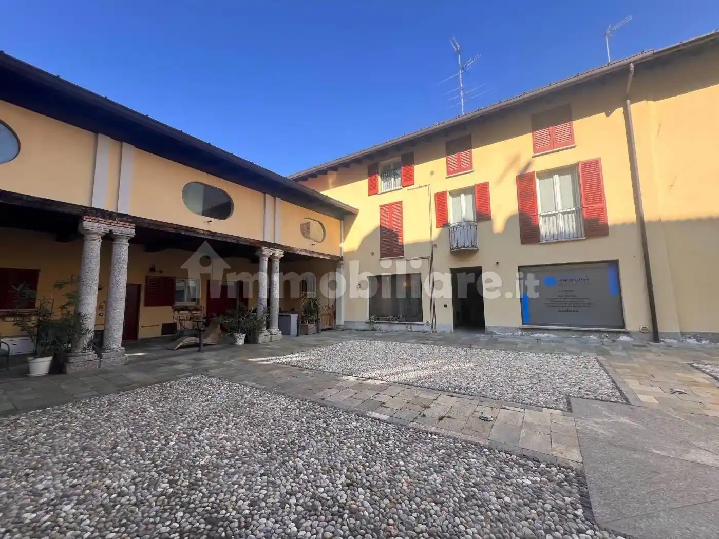 Appartamento in vendita a Albese con Cassano