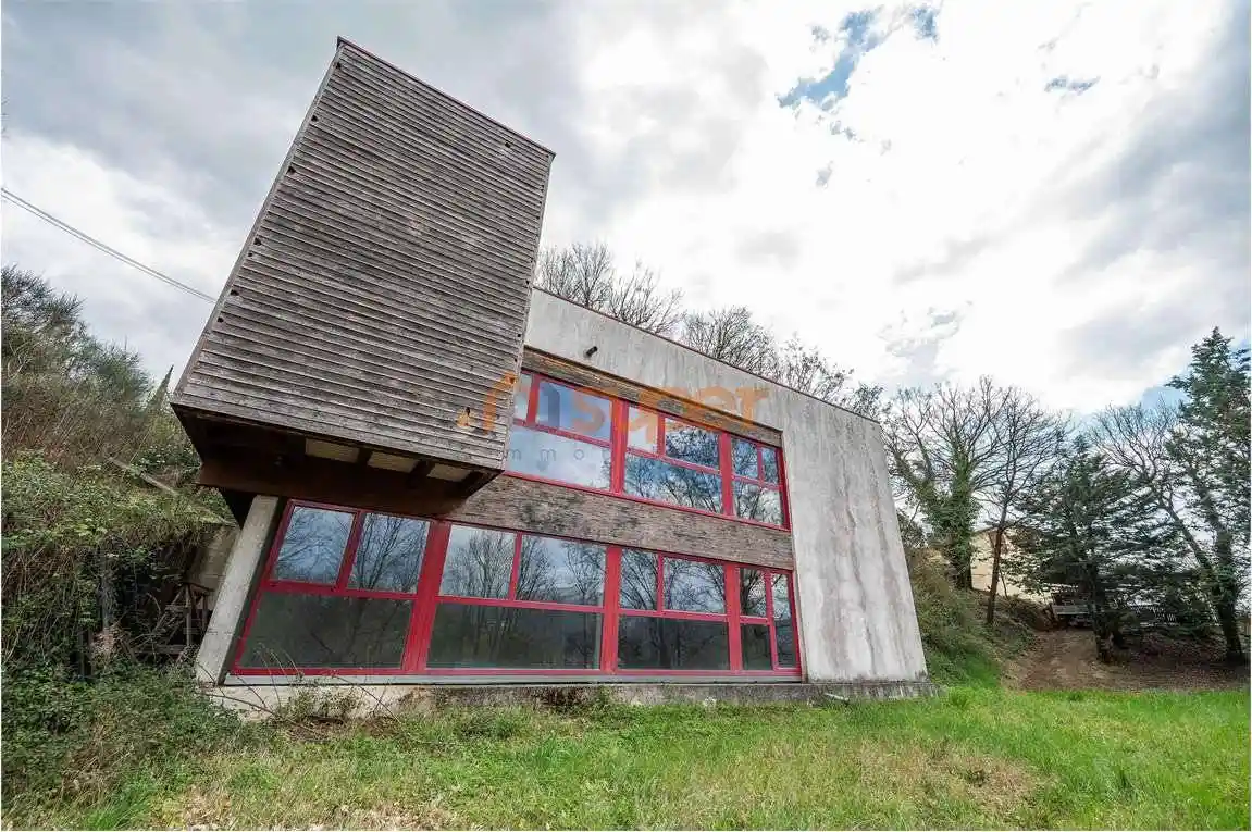 Casa indipendente in vendita a Perugia