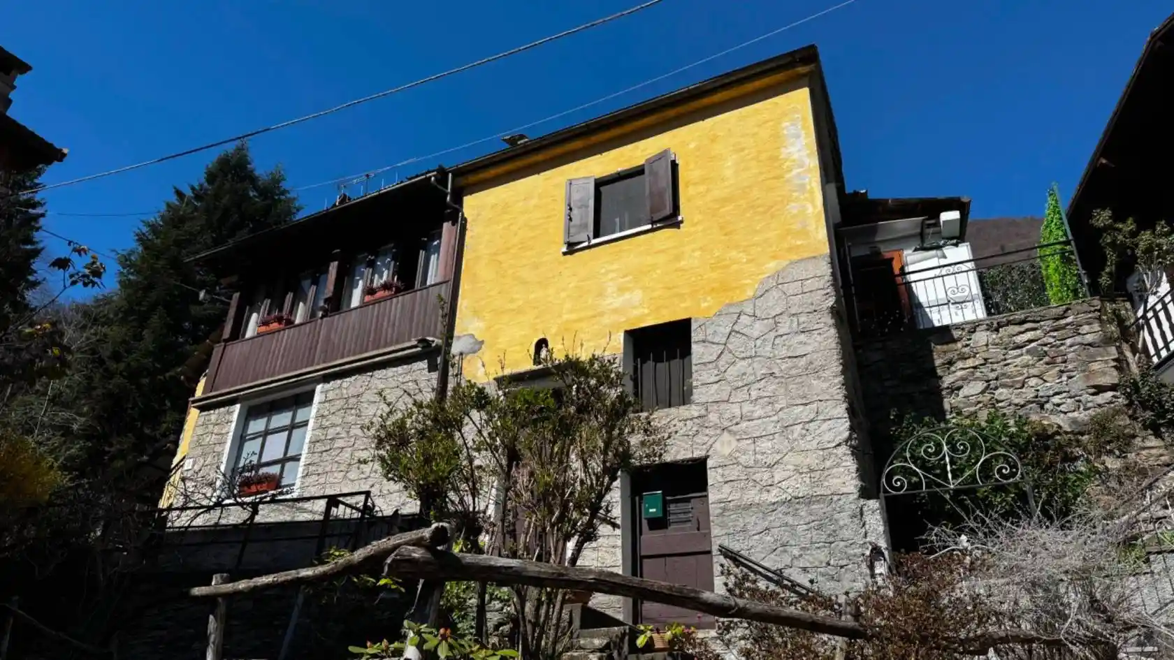 Casa indipendente in vendita a Calasca-Castiglione